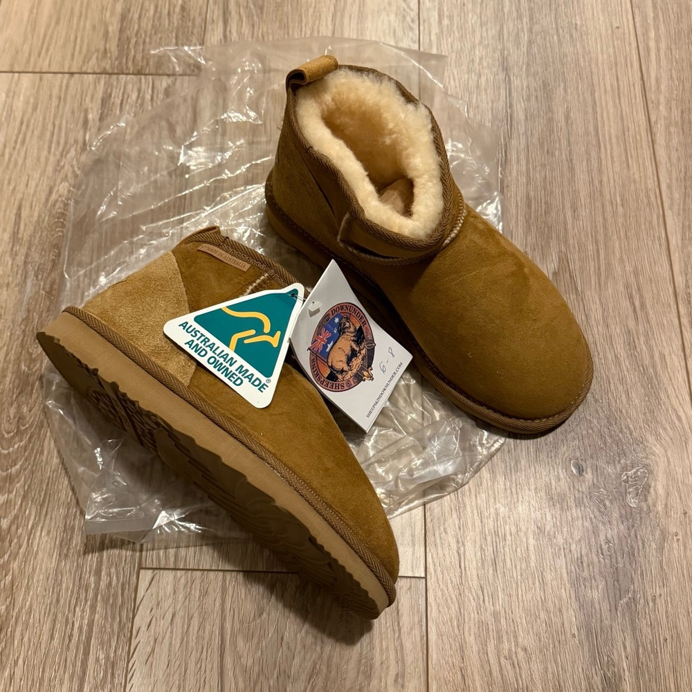 NWT UGG Australia sheepskin downunder 100% merino sheepskin chestnut size 8